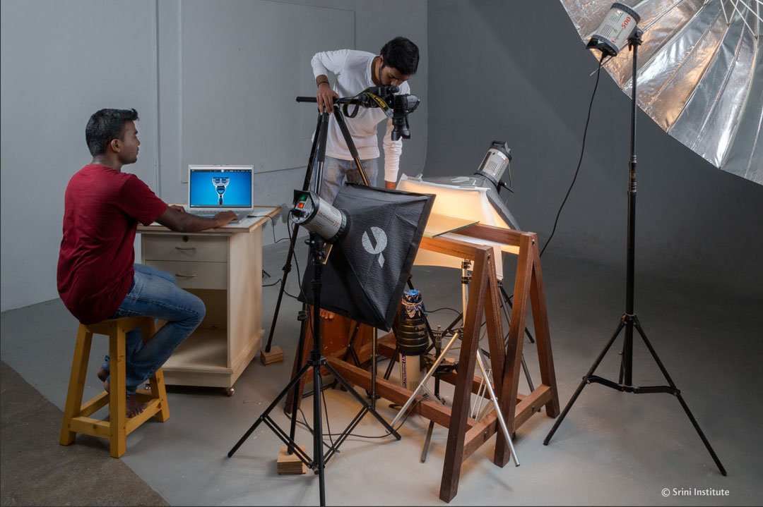 behind-scenes-product-photography-courses-studio-photography